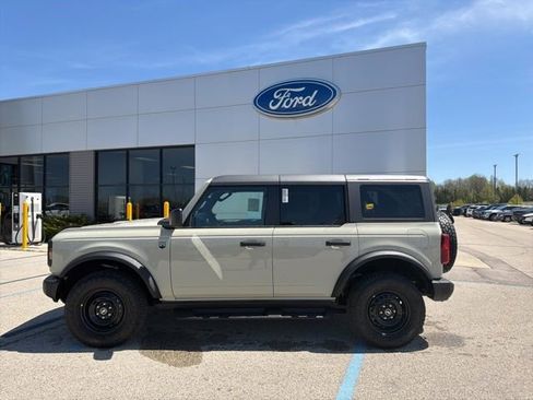 New 2026 Ford Bronco Big Bend w/ Black Diamond Package AWD/4WD image 2