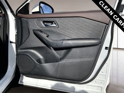 Used 2023 Nissan Rogue SV image 19