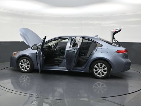Used 2024 Toyota Corolla LE FWD image 27