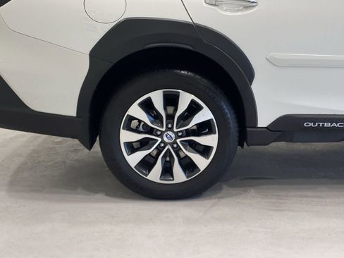 Used 2024 Subaru Outback Touring XT AWD/4WD image 10