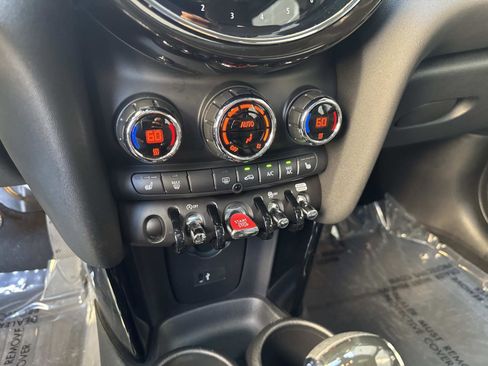 Used 2017 MINI Cooper 2-Door Hardtop FWD image 20