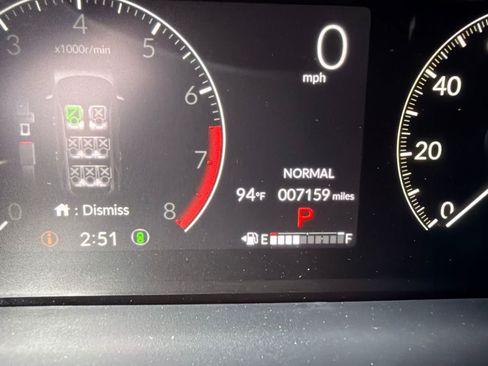Used 2025 Honda Pilot EX-L image 2