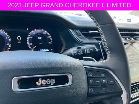 Used 2023 Jeep Grand Cherokee L Limited RWD image 29