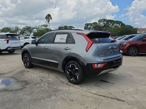 New 2026 Kia Niro Wind FWD image 6