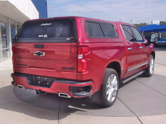 Used 2024 Chevrolet Silverado 1500 High Country w/ High Country Premium Package AWD/4WD image 17