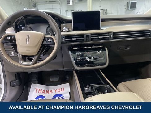 Used 2022 Lincoln Corsair AWD w/ Equipment Group 101A image 27