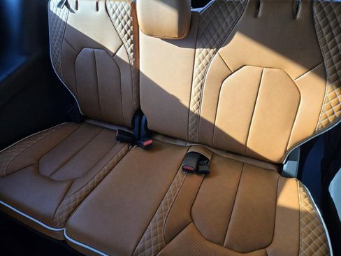 New 2026 Chrysler Pacifica Pinnacle image 13