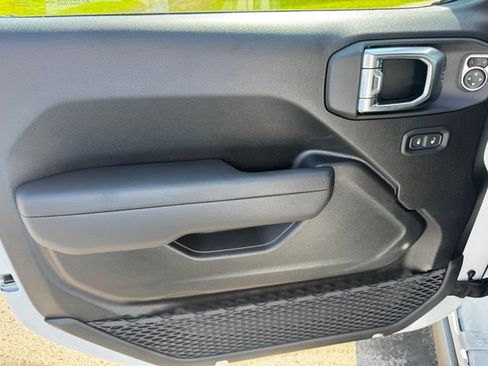 New 2026 Jeep Wrangler Unlimited Rubicon AWD/4WD image 20