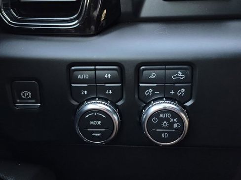 Used 2022 GMC Sierra 1500 AT4X image 20