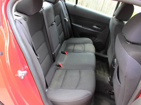 Used 2015 Chevrolet Cruze LT FWD image 33
