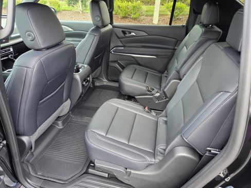 New 2026 Chevrolet Traverse LT w/ Midnight/Sport Edition FWD image 6