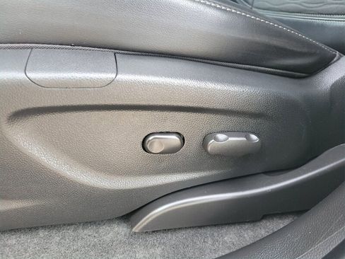 Used 2015 Buick Encore FWD image 19