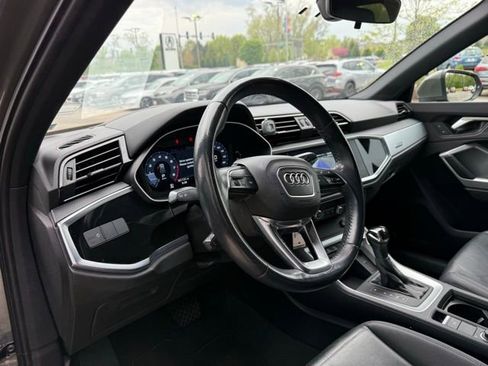 Used 2019 Audi Q3 2.0T Premium AWD/4WD image 9
