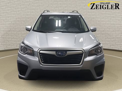 Used 2019 Subaru Forester Premium image 2
