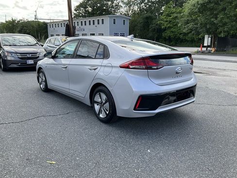 Used 2019 Hyundai Ioniq Blue FWD image 7