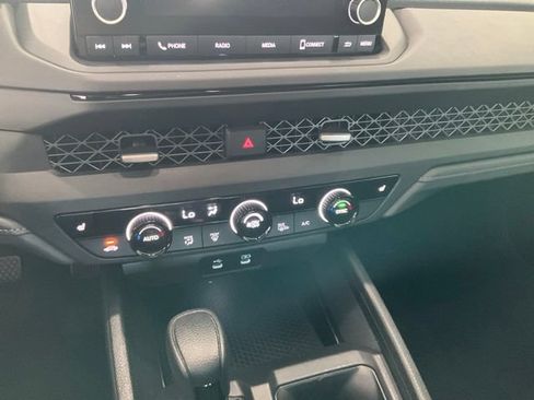 Certified 2025 Honda Accord SE image 14