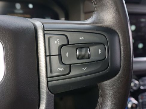 Used 2022 GMC Yukon Denali image 9