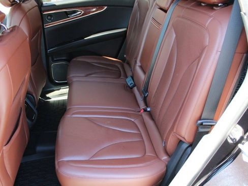 Used 2019 Lincoln Nautilus Reserve AWD/4WD image 20