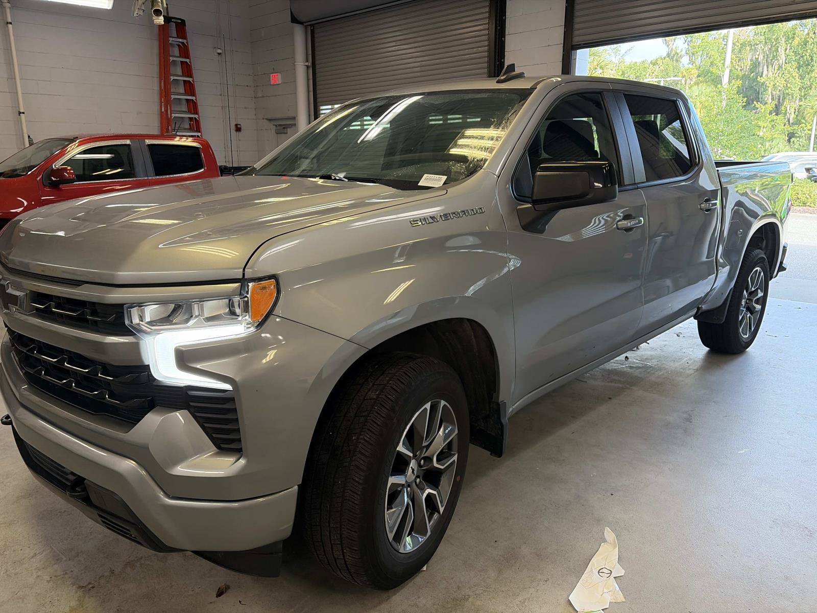 Used 2024 Chevrolet Silverado 1500 RST AWD/4WD image 1