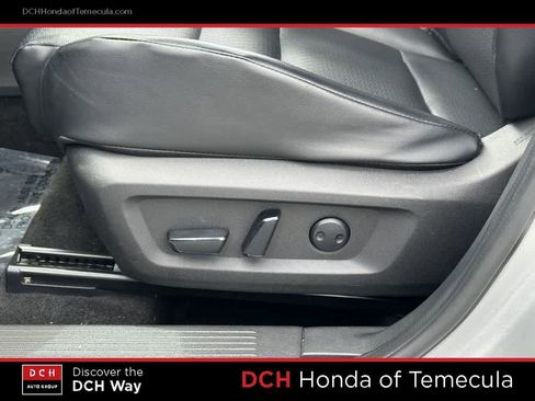 Used 2021 Nissan Rogue SV w/ Premium Package AWD/4WD image 16