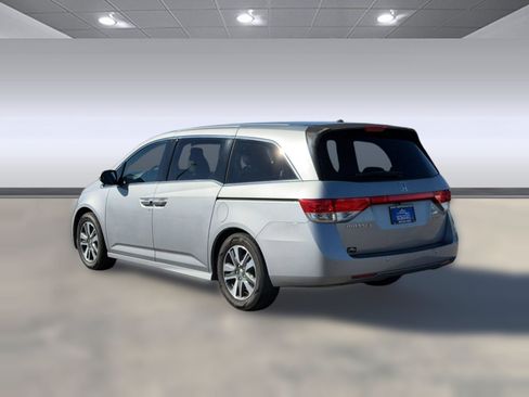 Used 2016 Honda Odyssey Touring image 3