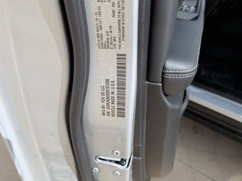 New 2025 Jeep Grand Cherokee L Limited image 58