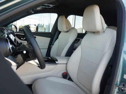 Used 2026 Mercedes-Benz GLC 300 image 16