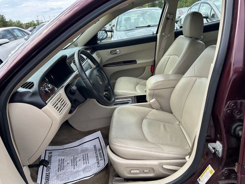 Used 2007 Buick LaCrosse CXS w/ Driver Confidence Package image 11