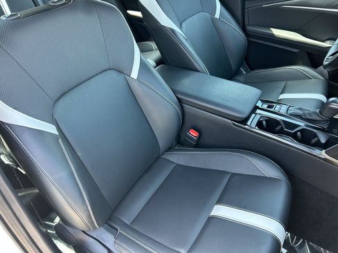 Used 2025 Toyota Camry SE FWD image 10