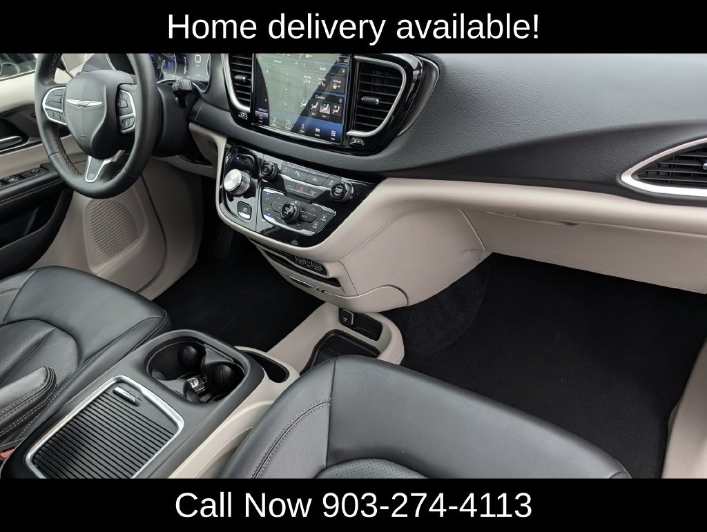 Used 2024 Chrysler Pacifica Touring-L FWD image 34