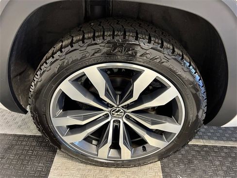 Certified 2021 Volkswagen Atlas SEL Premium image 15