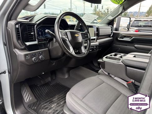 Used 2024 Chevrolet Silverado 2500 LT w/ Convenience Package AWD/4WD image 9
