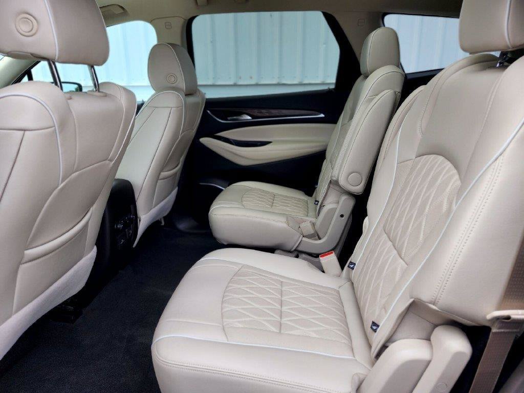 Used 2024 Buick Enclave Avenir w/ Avenir Technology Package AWD/4WD image 14