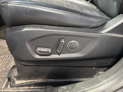 Used 2017 Ford Edge SEL w/ Equipment Group 201A AWD/4WD image 25