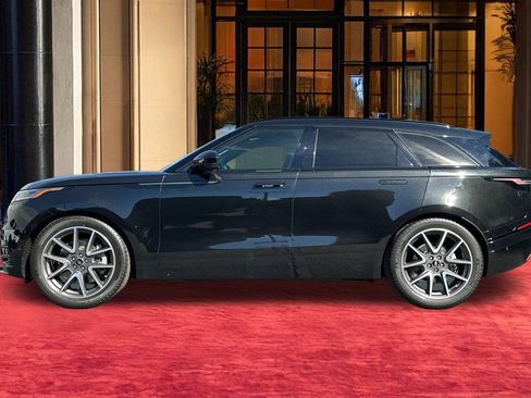 New 2026 Land Rover Range Rover Velar Dynamic SE image 3