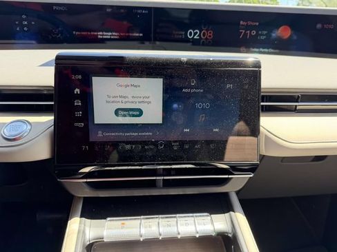 Used 2024 Lincoln Nautilus Reserve w/ Equipment Group 203A AWD/4WD image 21
