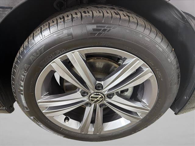 Used 2024 Volkswagen Jetta SE FWD image 12