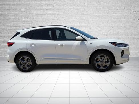 Used 2023 Ford Escape ST-Line Select w/ Tech Pack #1 AWD/4WD image 5