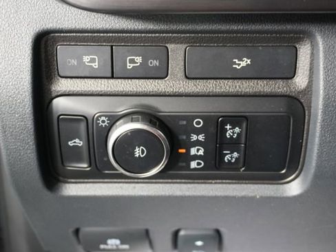 Certified 2024 Ford F450 Lariat w/ Lariat Ultimate Package AWD/4WD image 23