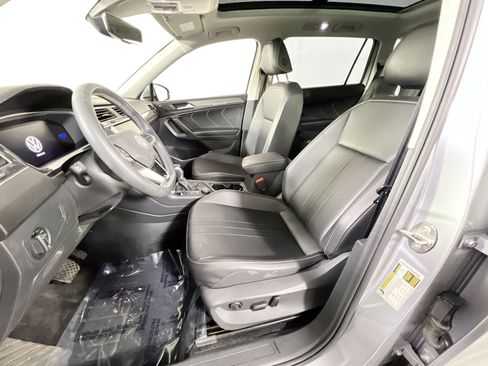 Used 2022 Volkswagen Tiguan SE image 20