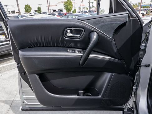 Used 2024 Nissan Armada SV RWD image 13