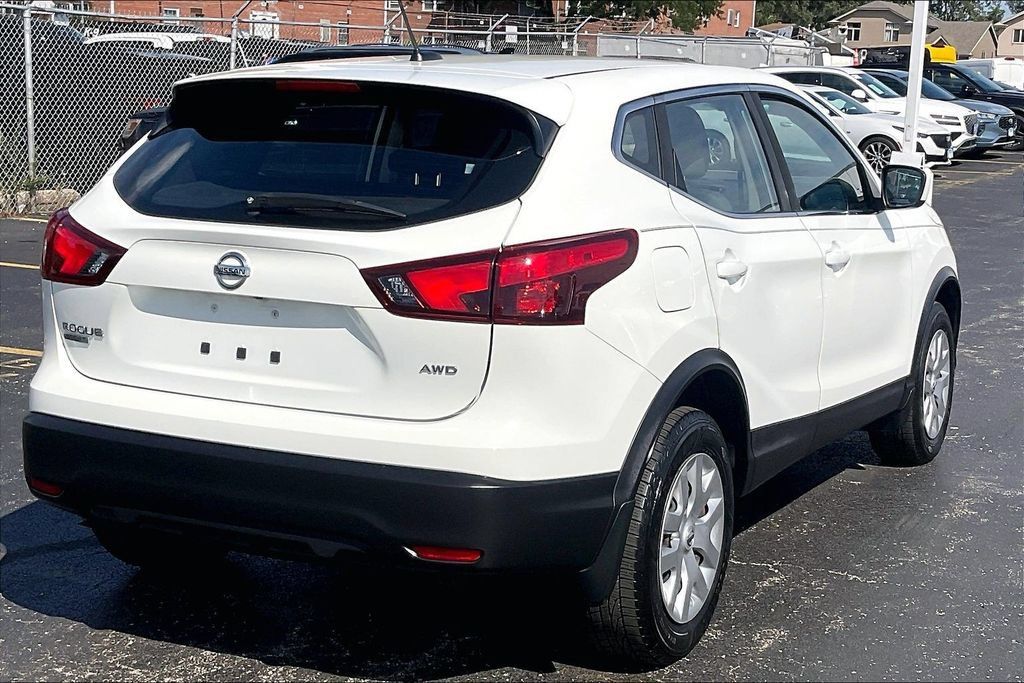 Used 2019 Nissan Rogue Sport S AWD/4WD image 12