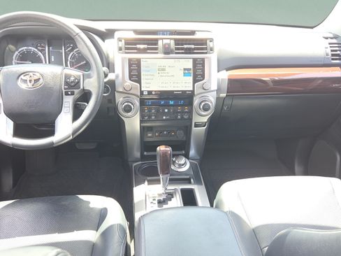 Used 2021 Toyota 4Runner Limited AWD/4WD image 25