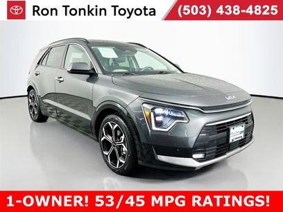 Used 2023 Kia Niro SX Touring