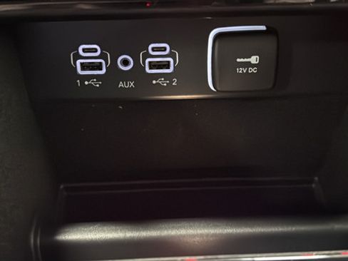 Used 2022 Jeep Grand Cherokee Limited AWD/4WD image 31
