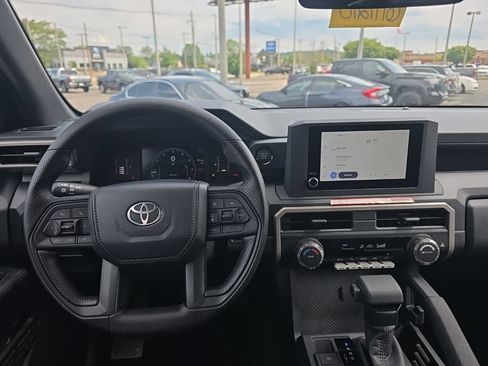 New 2026 Toyota Tacoma SR AWD/4WD image 13