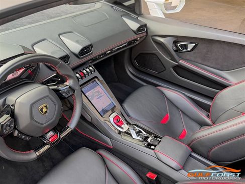 Used 2020 Lamborghini Huracan EVO AWD/4WD image 15