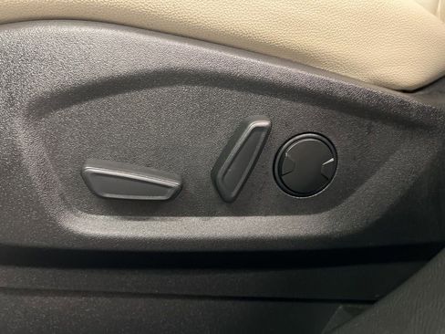 Certified 2024 Ford Edge Titanium AWD/4WD image 27
