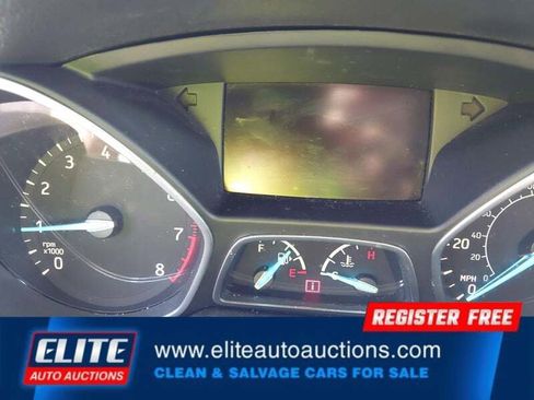 Used 2017 Ford Escape SE w/ SE Leather Comfort Package AWD/4WD image 13