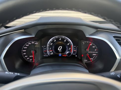 Used 2019 Chevrolet Corvette Stingray Convertible w/ 1LT RWD image 15